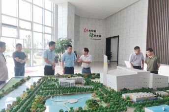 2019年8月16日公用事業(yè)集團(tuán)董事長(zhǎng)徐麗東蒞臨視察
